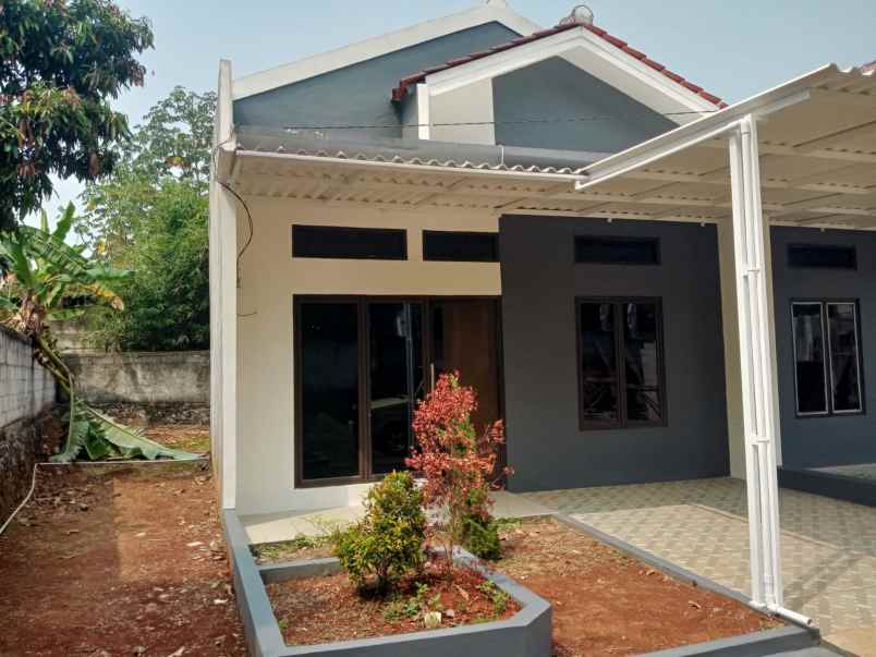 dijual rumah hook di sentul bogor 5 menit ke pintu tol