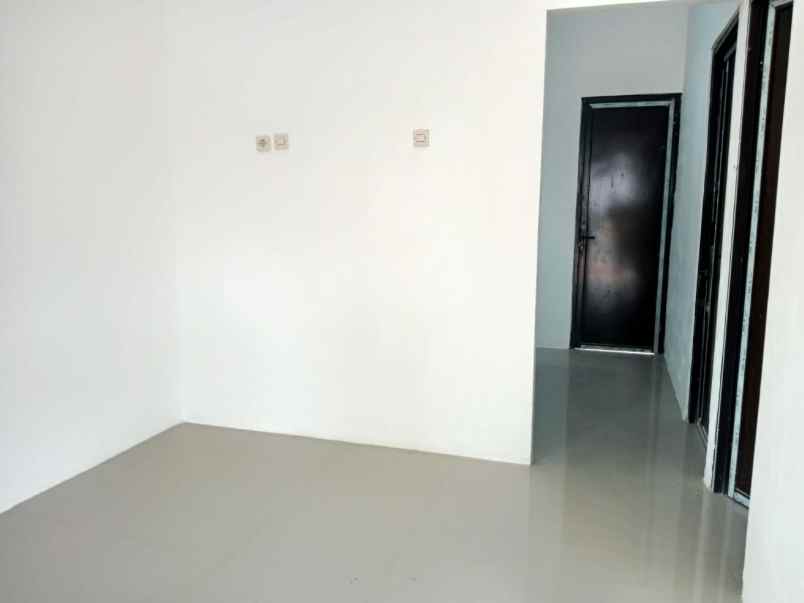 dijual rumah hook di sentul bogor 5 menit ke pintu tol