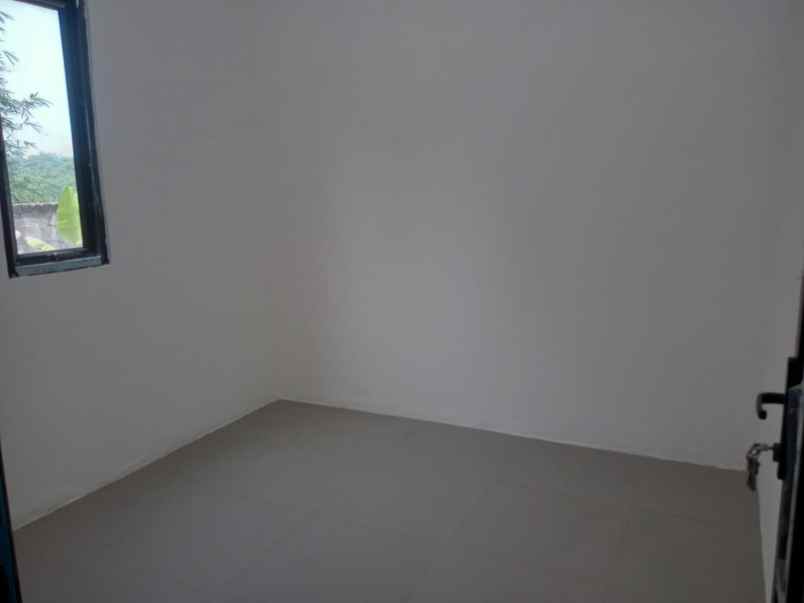dijual rumah hook di sentul bogor 5 menit ke pintu tol