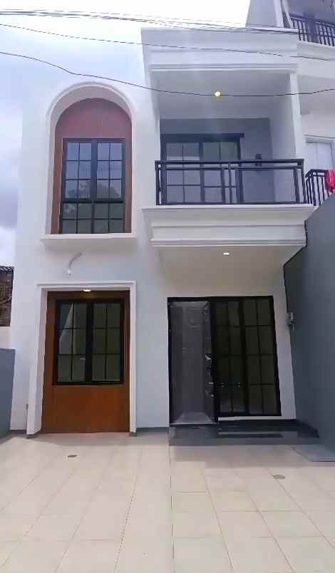 dijual rumah jagakarsa gandaria
