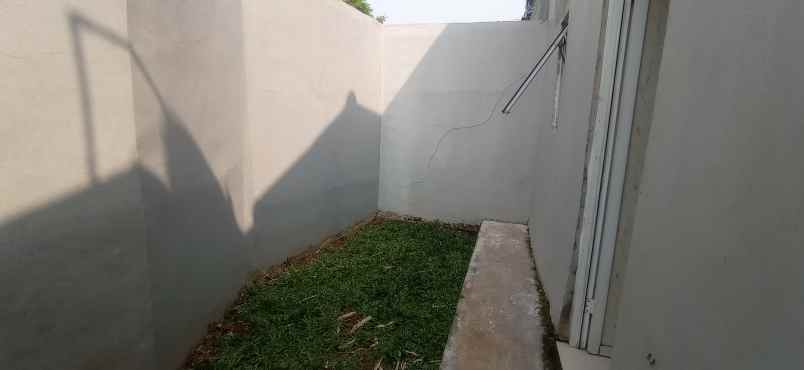 dijual rumah jalan alternatif sentul