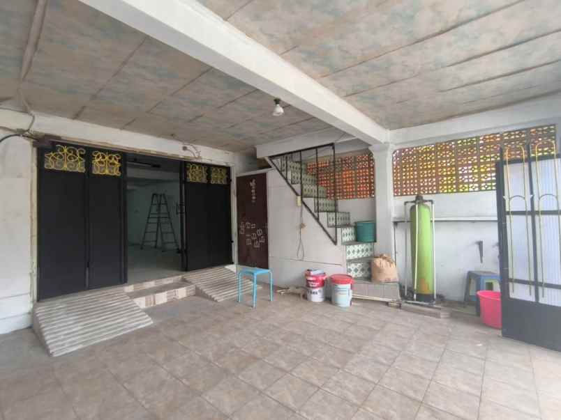 dijual rumah jalan cempaka putih tengah