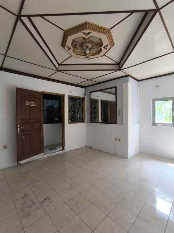 dijual rumah jalan cempaka putih tengah