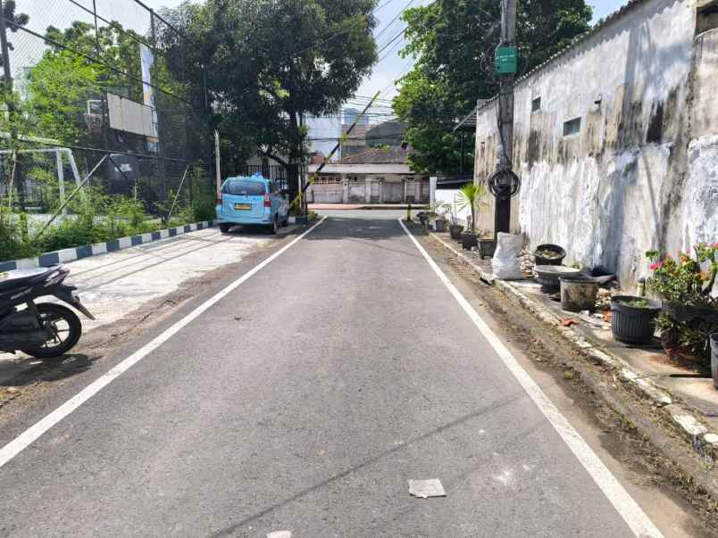 dijual rumah jalan cempaka putih tengah