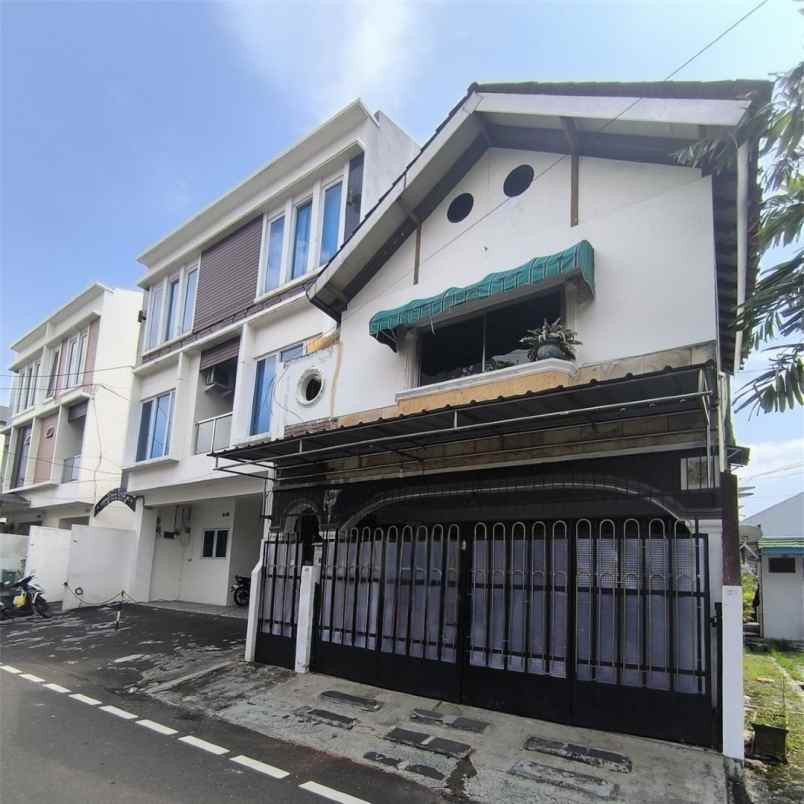 dijual rumah jalan cempaka putih tengah