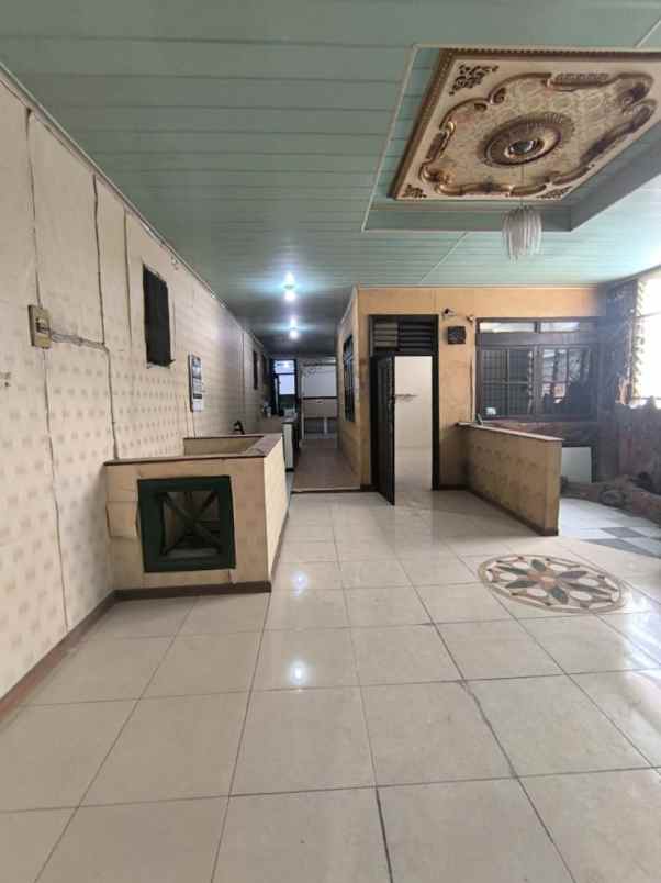 dijual rumah jalan cempaka putih tengah