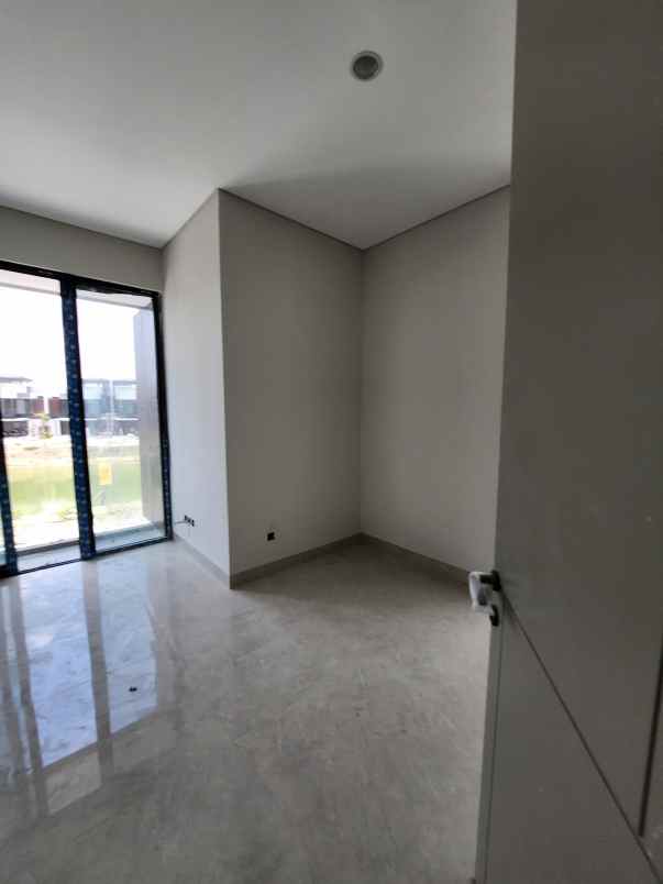 dijual rumah jalan dempsey hill citraland