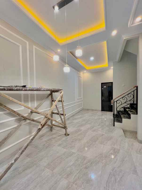 dijual rumah jalan kahfi 2 jagakarsa