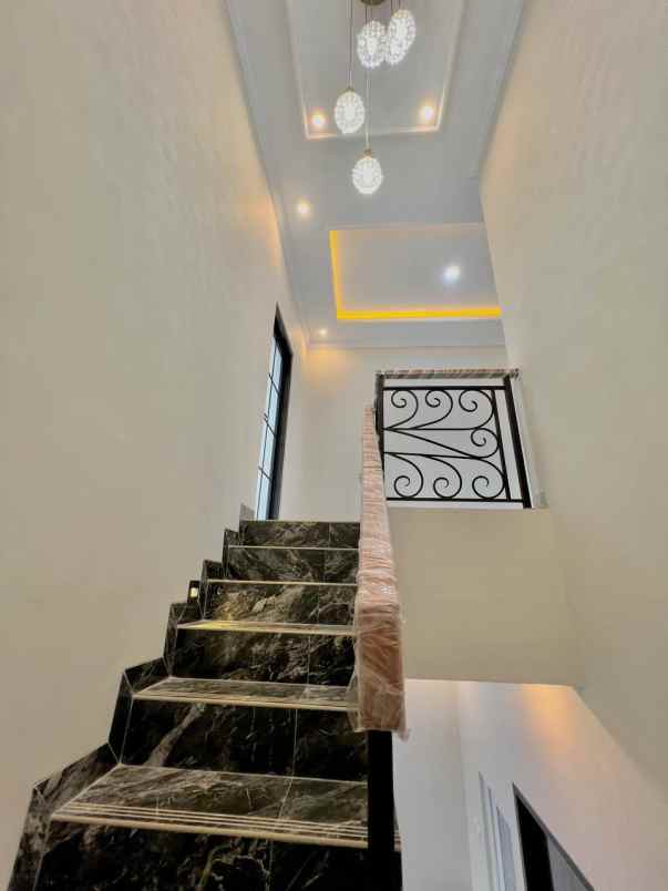 dijual rumah jalan kahfi 2 jagakarsa