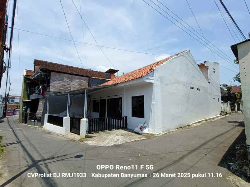 dijual rumah jalan letjend pol r