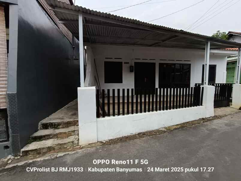 dijual rumah jalan letjend pol r