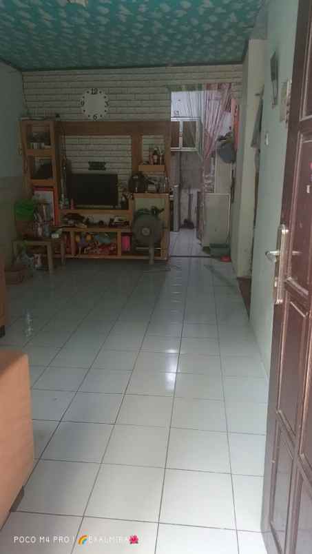 dijual rumah jalan perumahan bumi indah