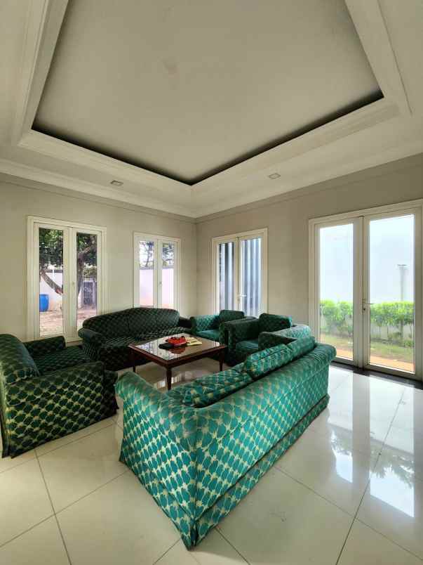 dijual rumah jalan raya bangka kemang