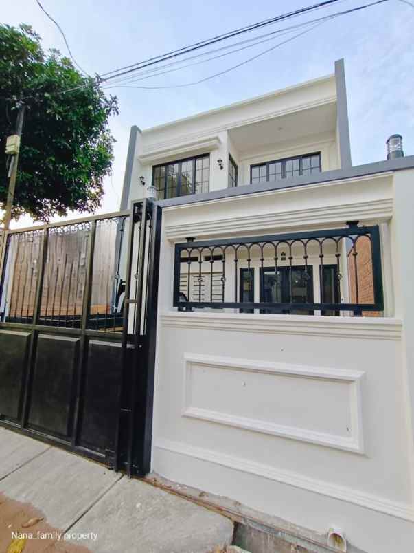 dijual rumah jalan raya kembangan joglo