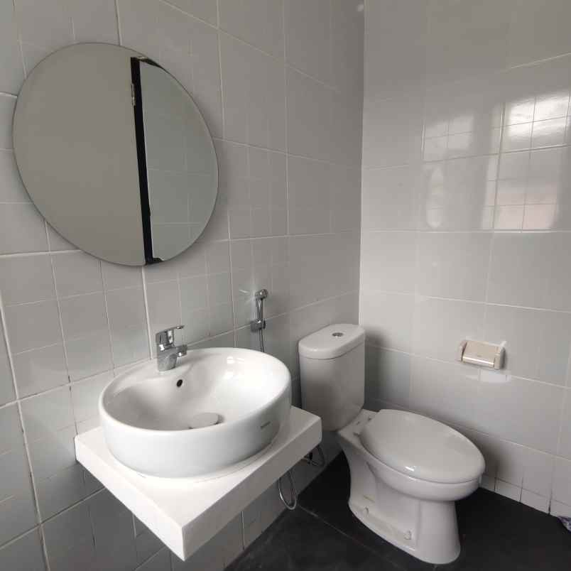 dijual rumah jalan raya mess al