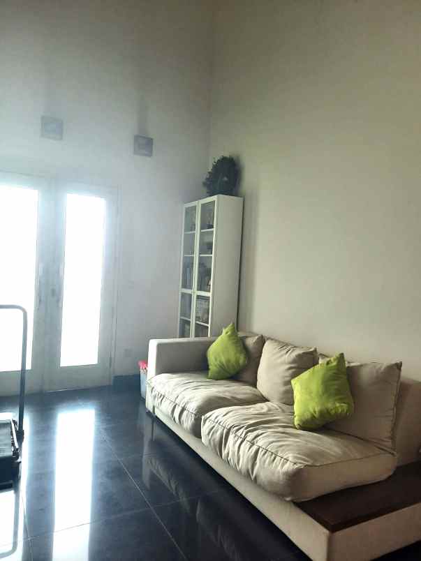 dijual rumah janur kuning residence