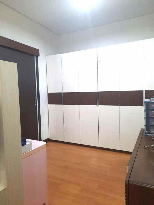 dijual rumah janur kuning residence