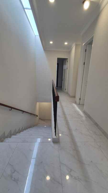 dijual rumah janur kuning residence