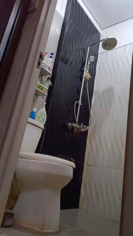 dijual rumah jati palem