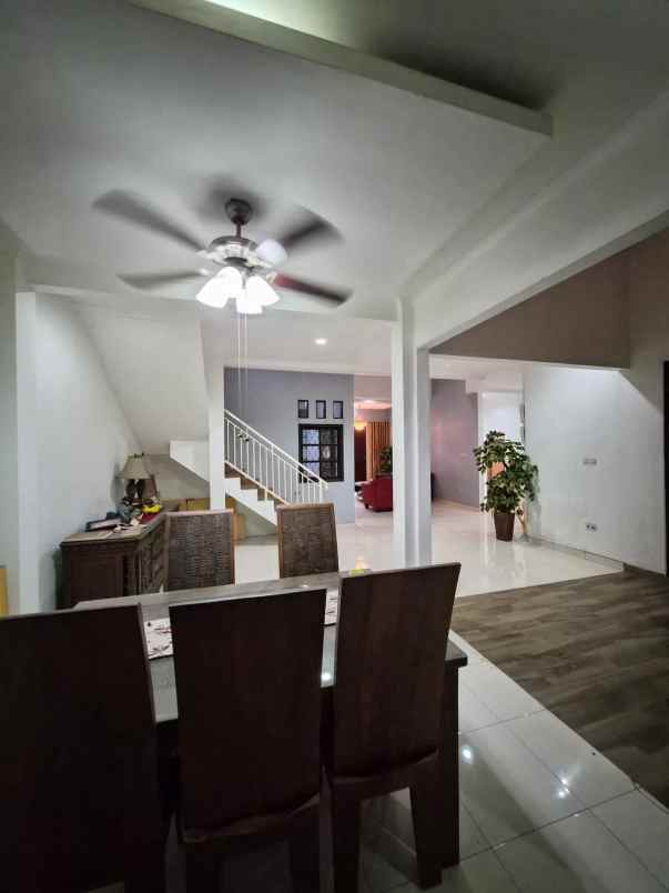 dijual rumah jatibening