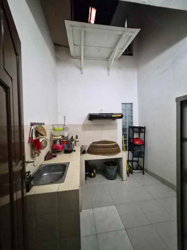 dijual rumah jatibening