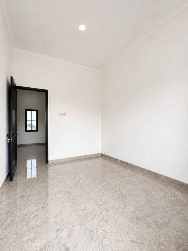 dijual rumah jaticempaka