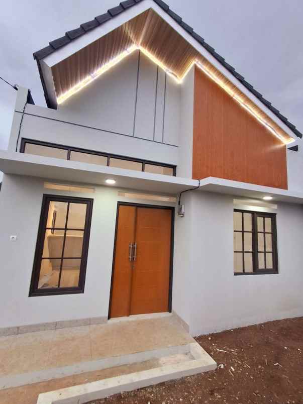 dijual rumah jatihandap cicaheum