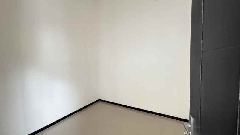 dijual rumah jelidro