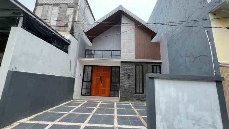 dijual rumah jelidro