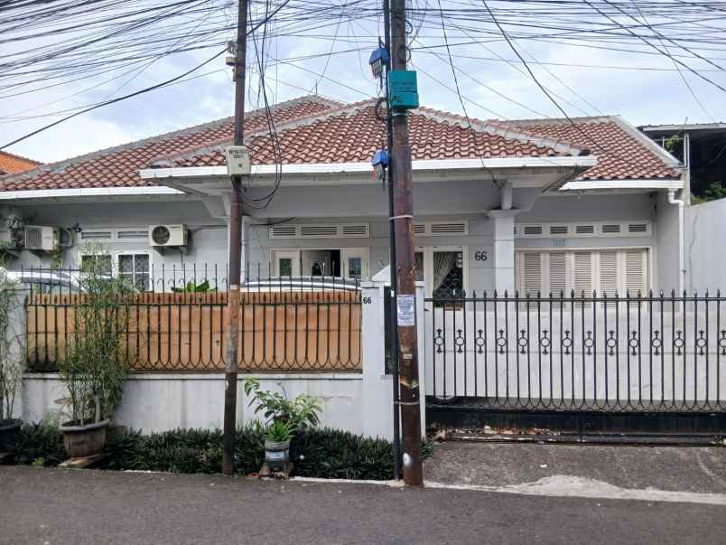 dijual rumah jl almustaqim no 66