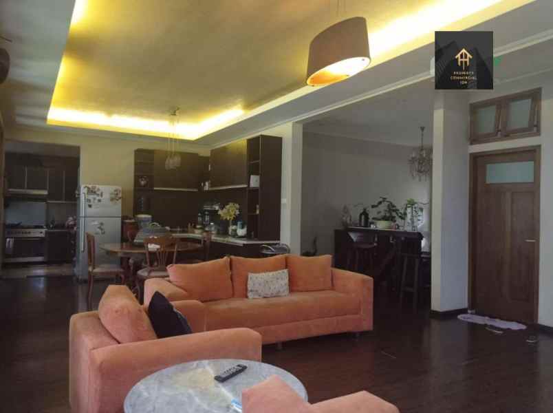 dijual rumah jl antapani buah batu