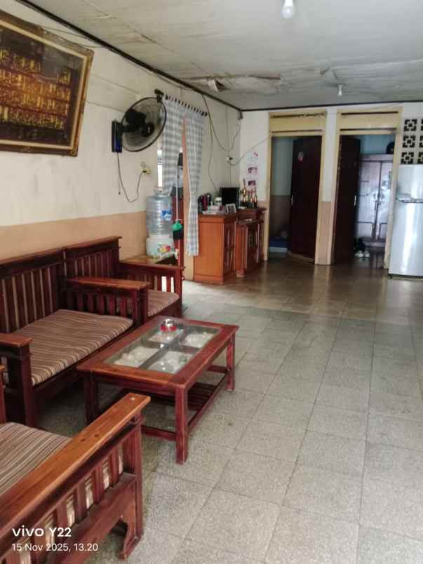 dijual rumah jl cemara