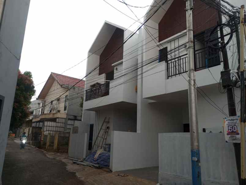 dijual rumah jl cijantung pasar rebo