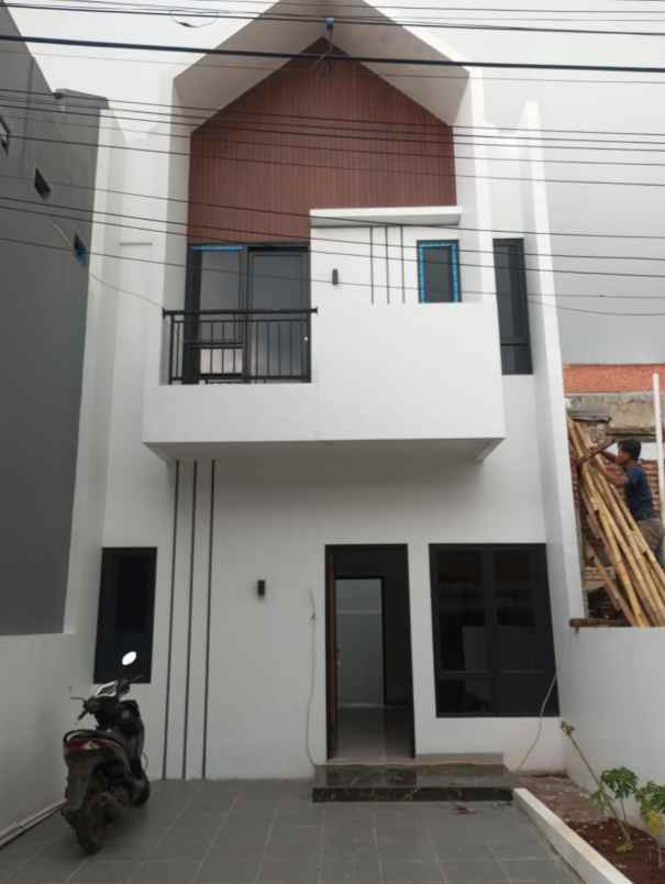 dijual rumah jl cijantung pasar rebo