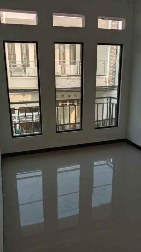 dijual rumah jl cipinang muara duren