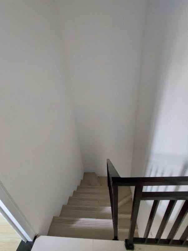 dijual rumah jl damai i cilangkap