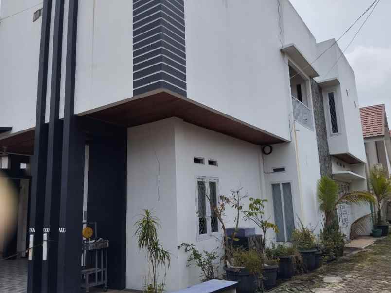 dijual rumah jl delima perum cluster
