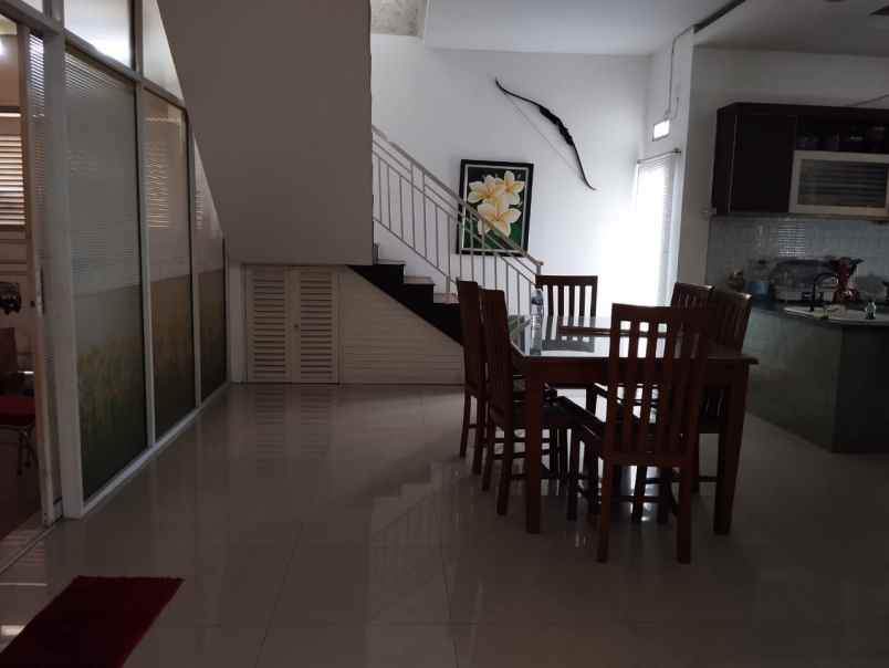dijual rumah jl delima perum cluster