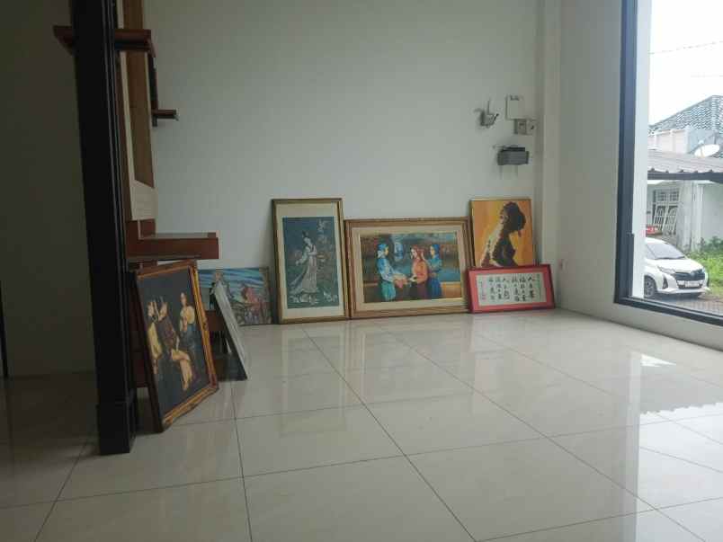 dijual rumah jl dr angka karangkobar