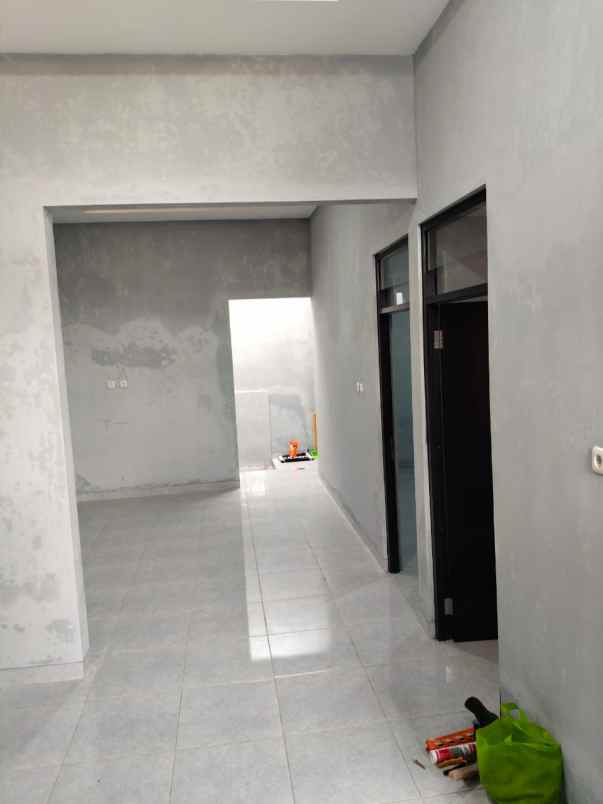 dijual rumah jl h sapri pondok aren