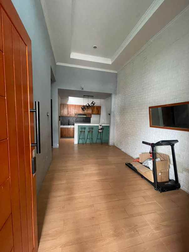 dijual rumah jl h taip