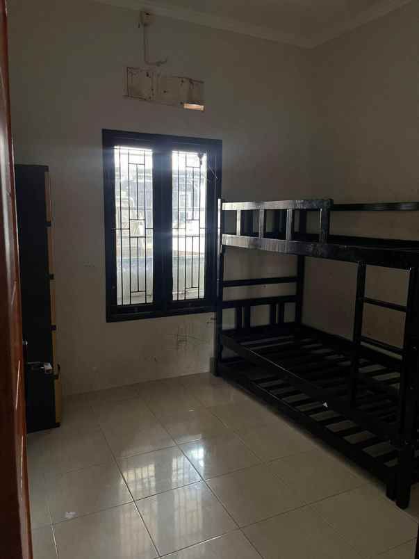 dijual rumah jl h taip