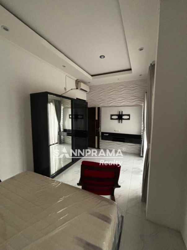 dijual rumah jl kavling marinir