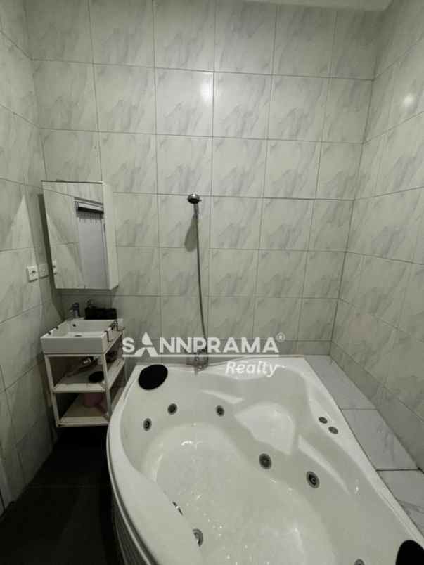dijual rumah jl kavling marinir