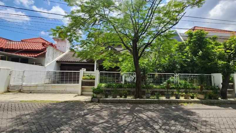 dijual rumah jl kendang sari