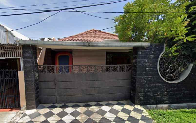 dijual rumah jl kertajaya indah manyar