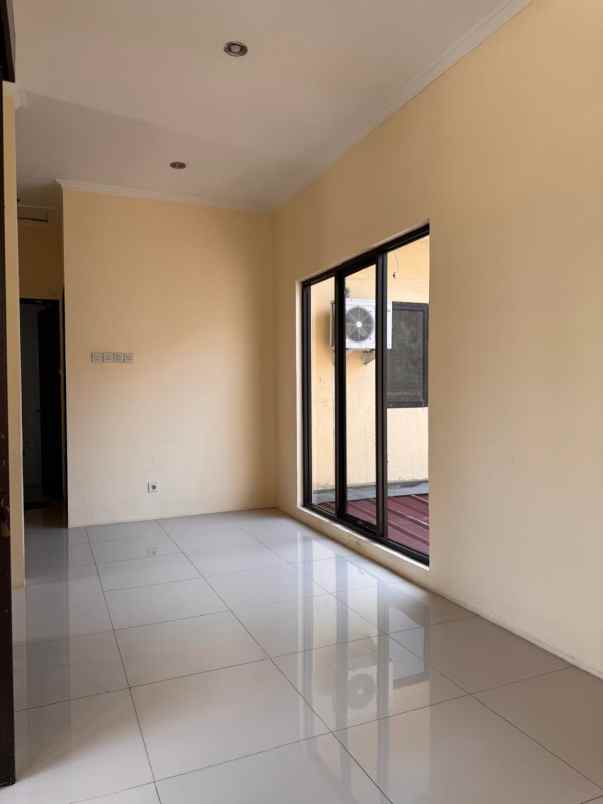 dijual rumah jl kh abdullah sindangbarang