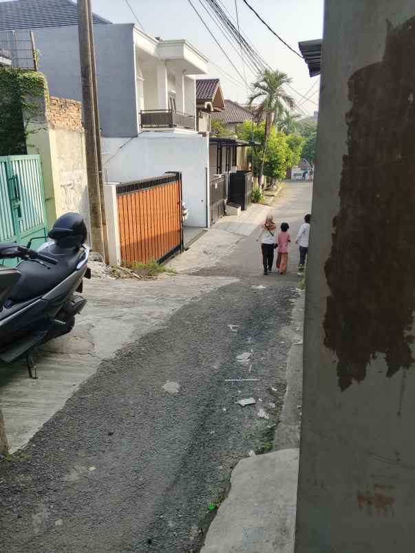 dijual rumah jl kp gandaria no 119 rt 2