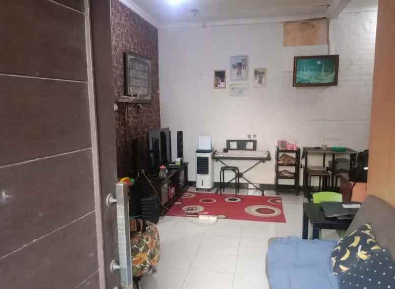 dijual rumah jl margaasih raya