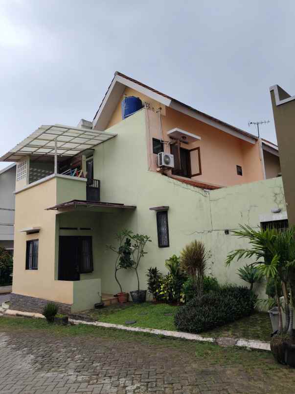 dijual rumah jl pekapuran
